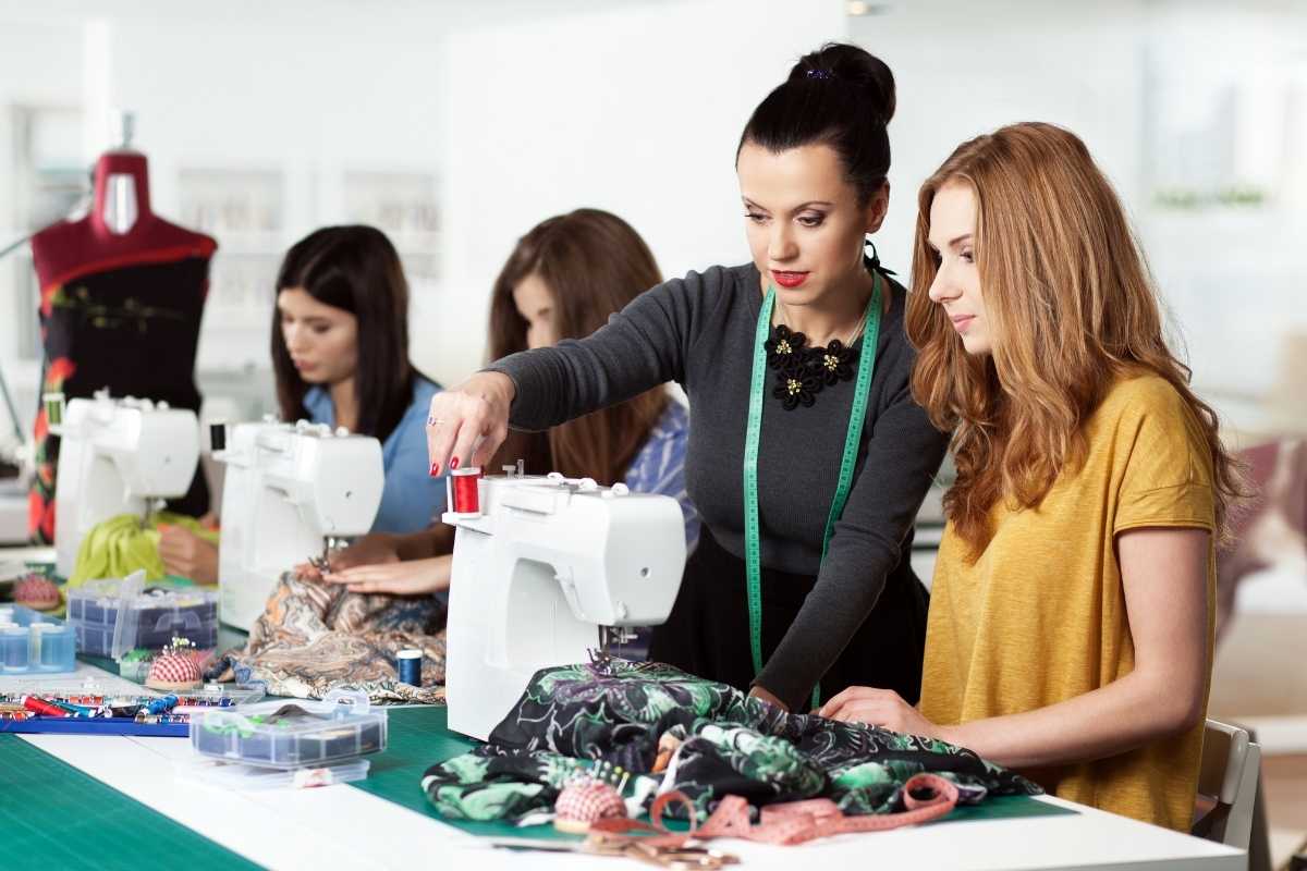 Curso Profissional de Costura para Vestuário: Tendências e Habilidades