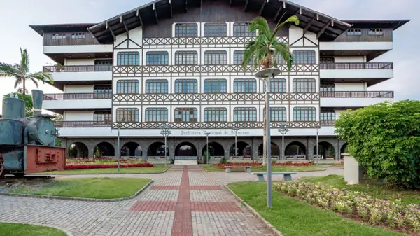 Descobrindo a fascinante origem Blumenau na região sul 